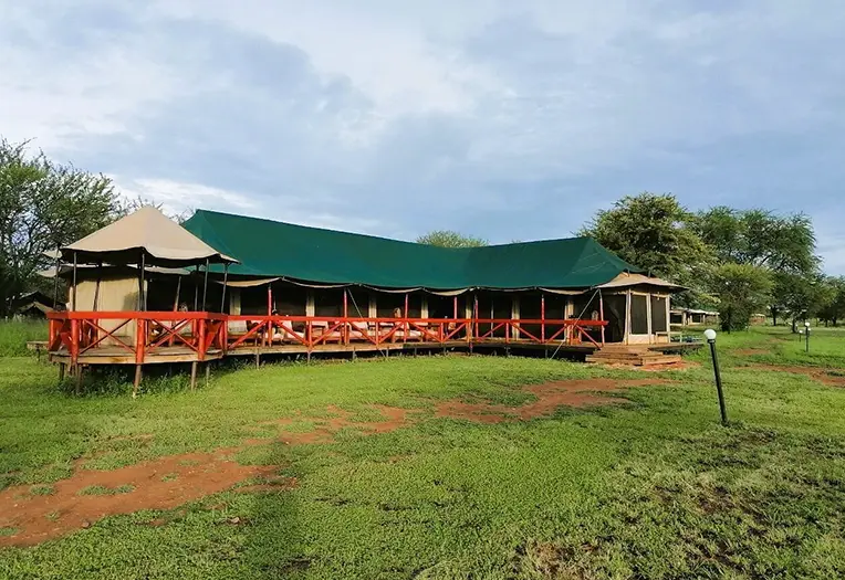 Osinon Serengeti Camp room