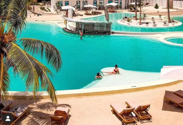 7 Days Zanzibar Luxury Serengeti Migration Safari Escape