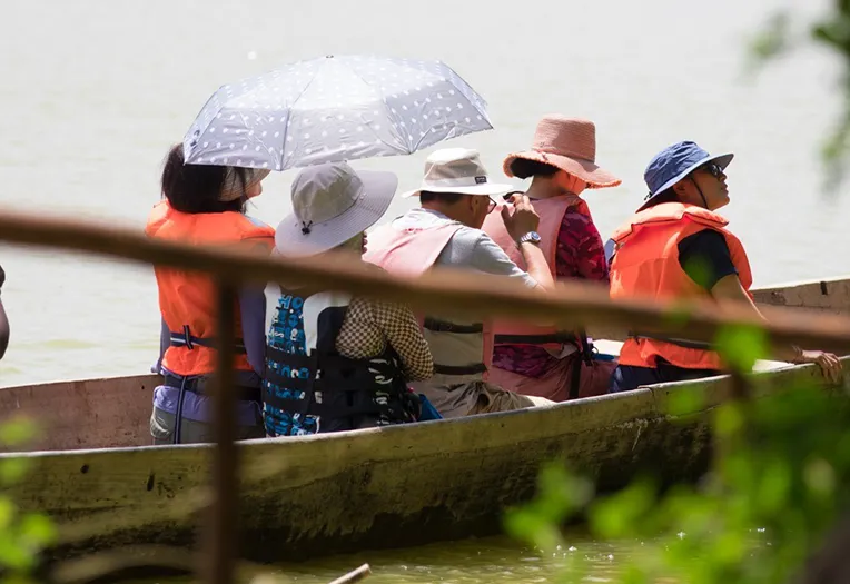 Lake Duluti Adventure, Coffee Plantation & Waterfalls Experience